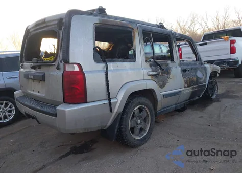 2008 Jeep Commander Sport z USA, uszkodzony, nr VIN 1J8HG48K08C160412